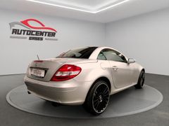 MERCEDES-BENZ SLK 200  Kompressor Leder SHZ 19" Alus
