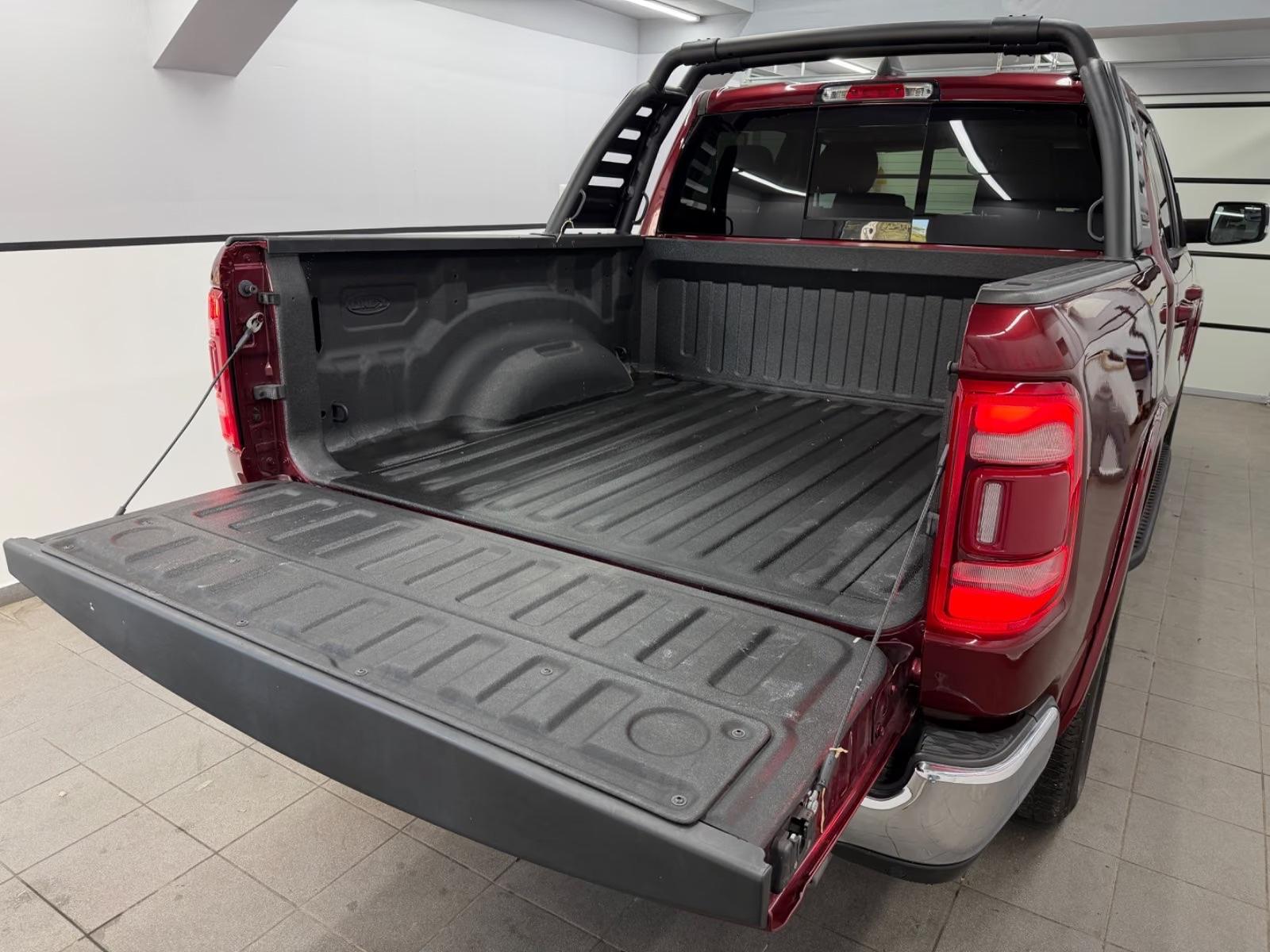 Dodge Ram 1500 HEMI 5.7 V8 eTorque 4x4 LARAMIE*Memo*SB, миниатюра 9