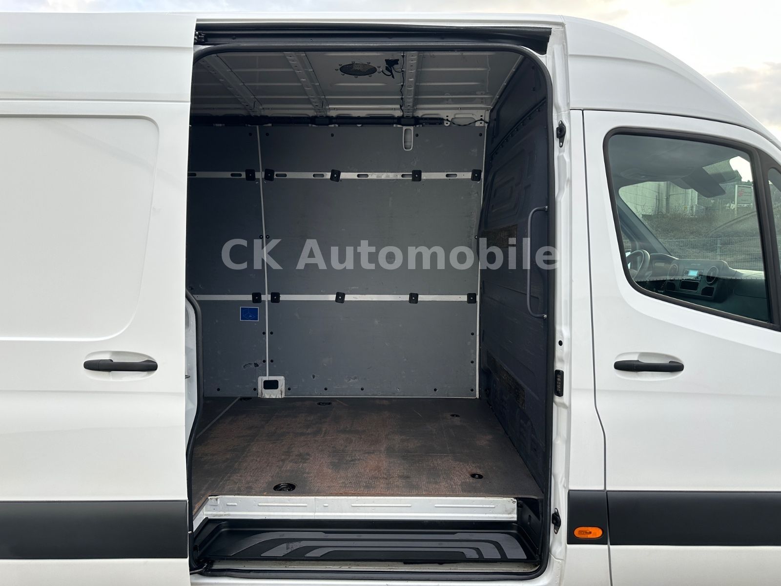 Fahrzeugabbildung Mercedes-Benz Sprinter III Kasten 315 CDI RWD Jumbo XXL H2/L5