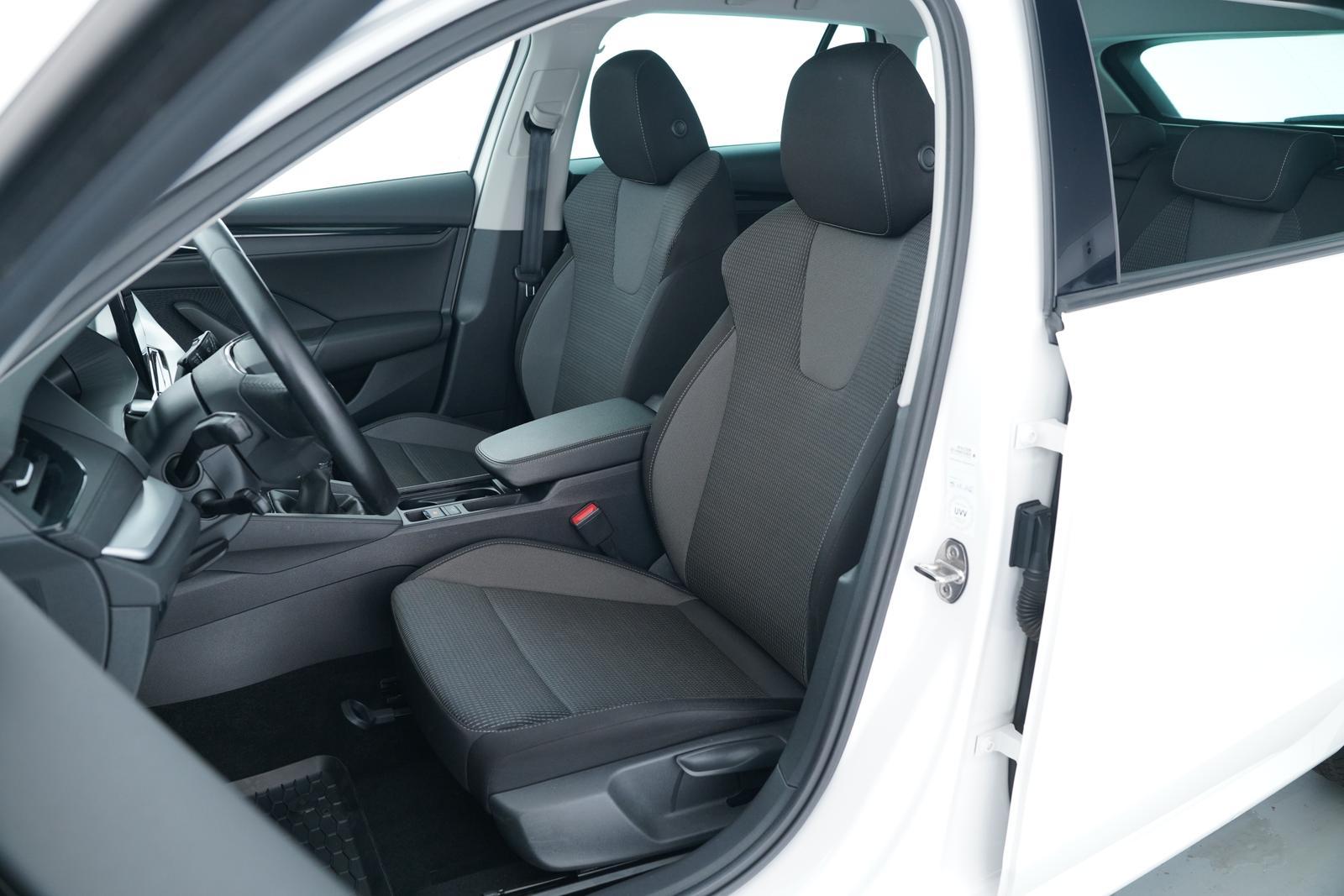 Skoda OCTAVIA COMBI AMBITION 1.5TSI MATRIX+SCHECKHEFT
