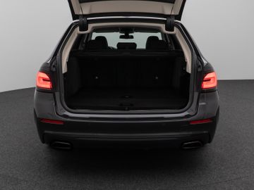 Fahrzeugabbildung BMW 520d xDr Tour AHK HUD HIFI ACC Komfortzug.