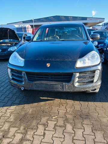 Porsche Cayenne Basis