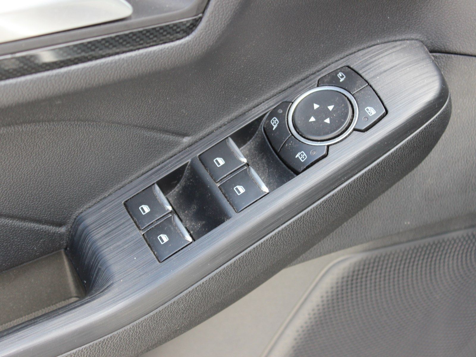 Fahrzeugabbildung Ford Kuga Plug-In Hybrid ST-Line 2,5 Duratec