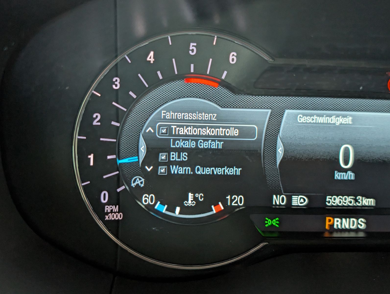 Fahrzeugabbildung Ford Galaxy Titanium 2.0 EB ACC PANO AHK LED 7-SITZE