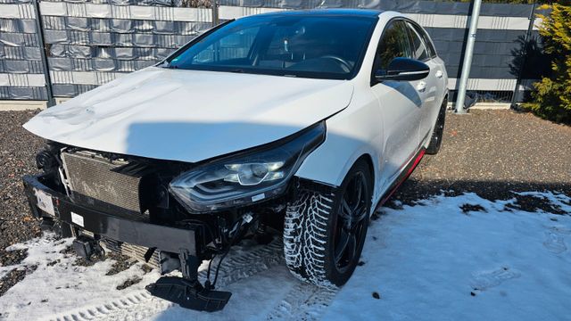 Kia ProCeed 1.6 T-GDI  GT 204 PS