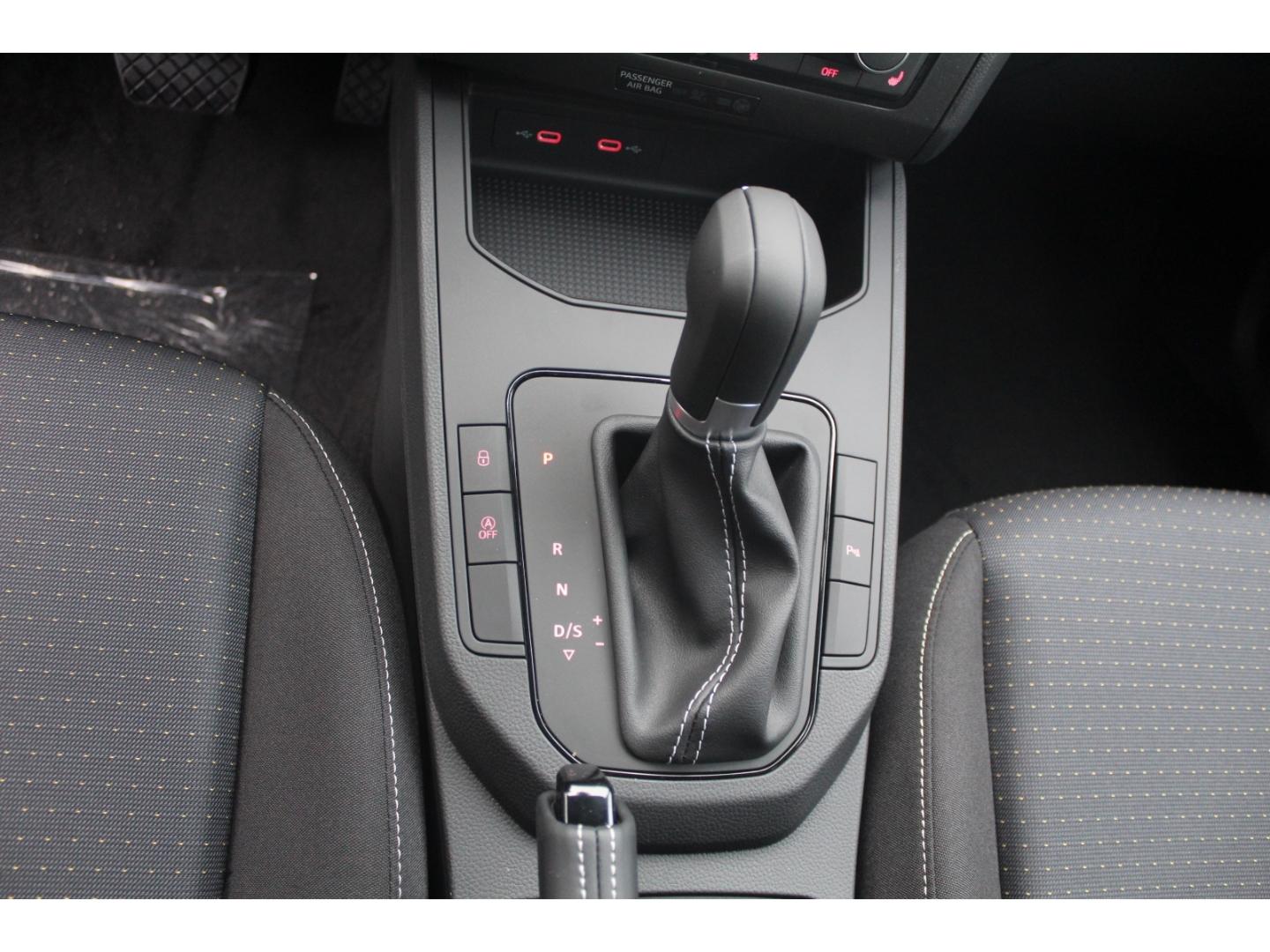Seat Ibiza 1.0 TSI DSG Road Edition NAVI KAMERA LED S