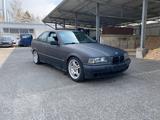 BMW E36 320i  - BMW 320 aus 1997: 320i