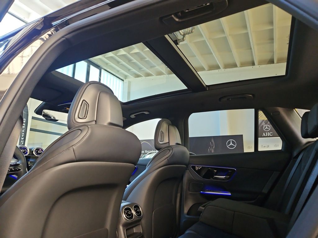 Fahrzeugabbildung Mercedes-Benz GLC 300 de 4MATIC +AMG+NIGHT+AHK+MEMORY+PANO+