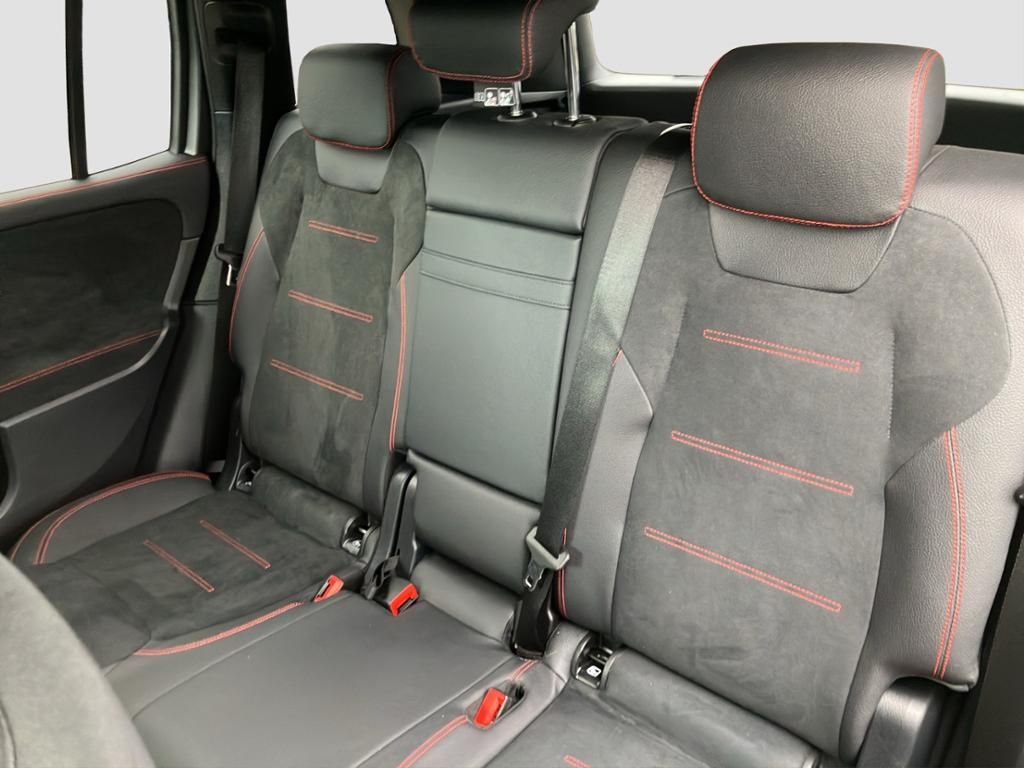 Fahrzeugabbildung Mercedes-Benz GLB 200 d AMG*DISTR*MULTIB*KAM*KEYLESS-GO*ALRAM