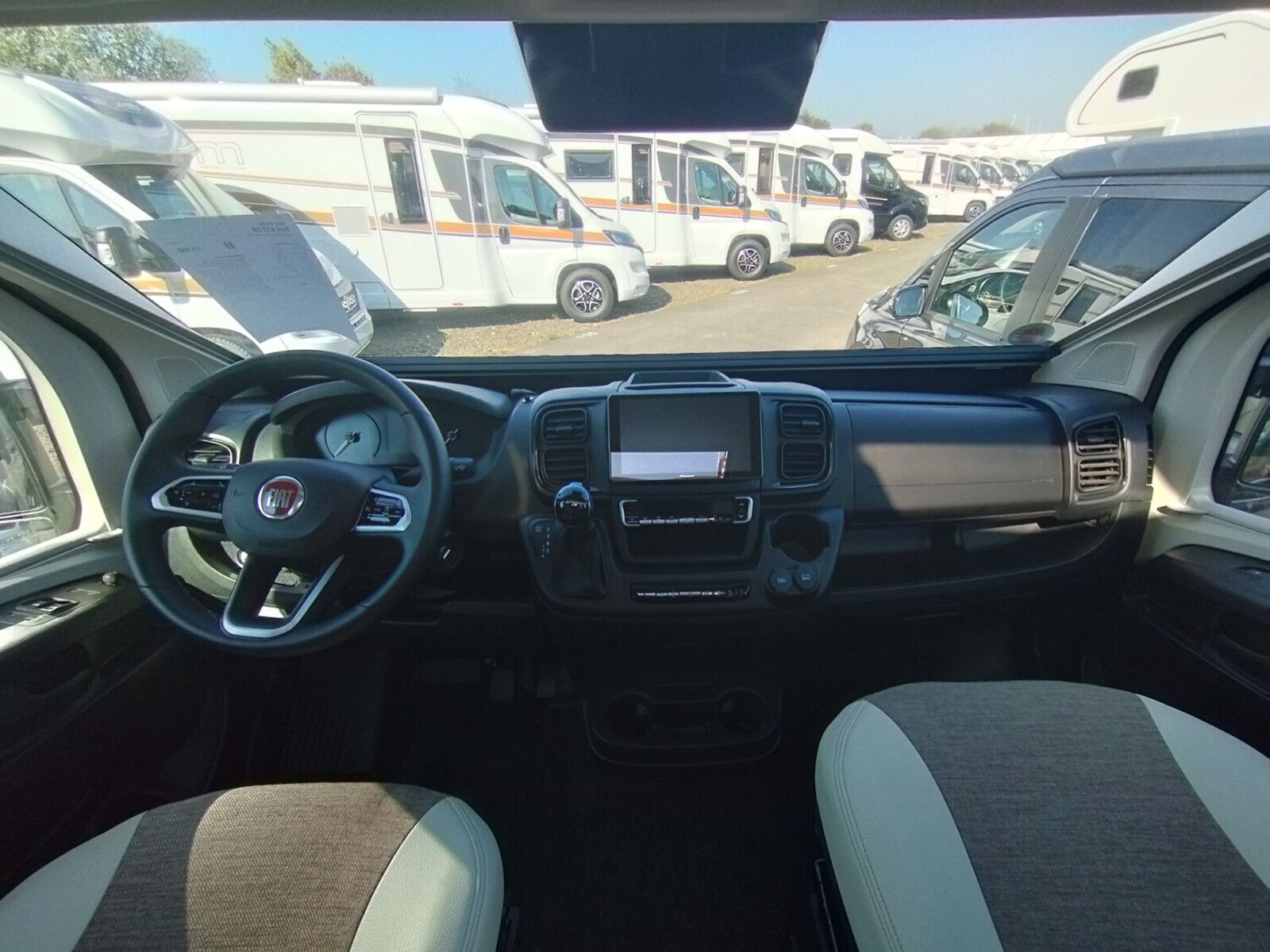 Fahrzeugabbildung Pössl Summit 600 Plus Citroen 165 PS 7000,- geschenkt