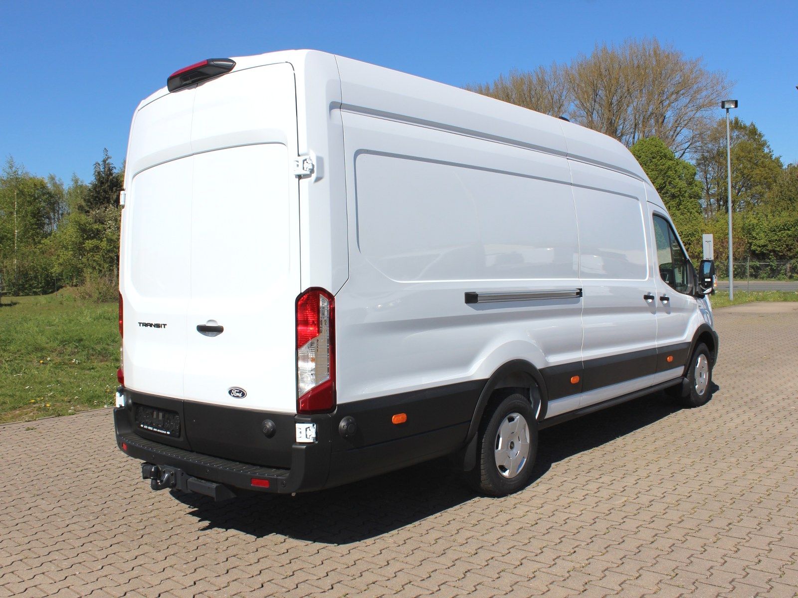 Fahrzeugabbildung Ford Transit Kasten 350 L4 Trend