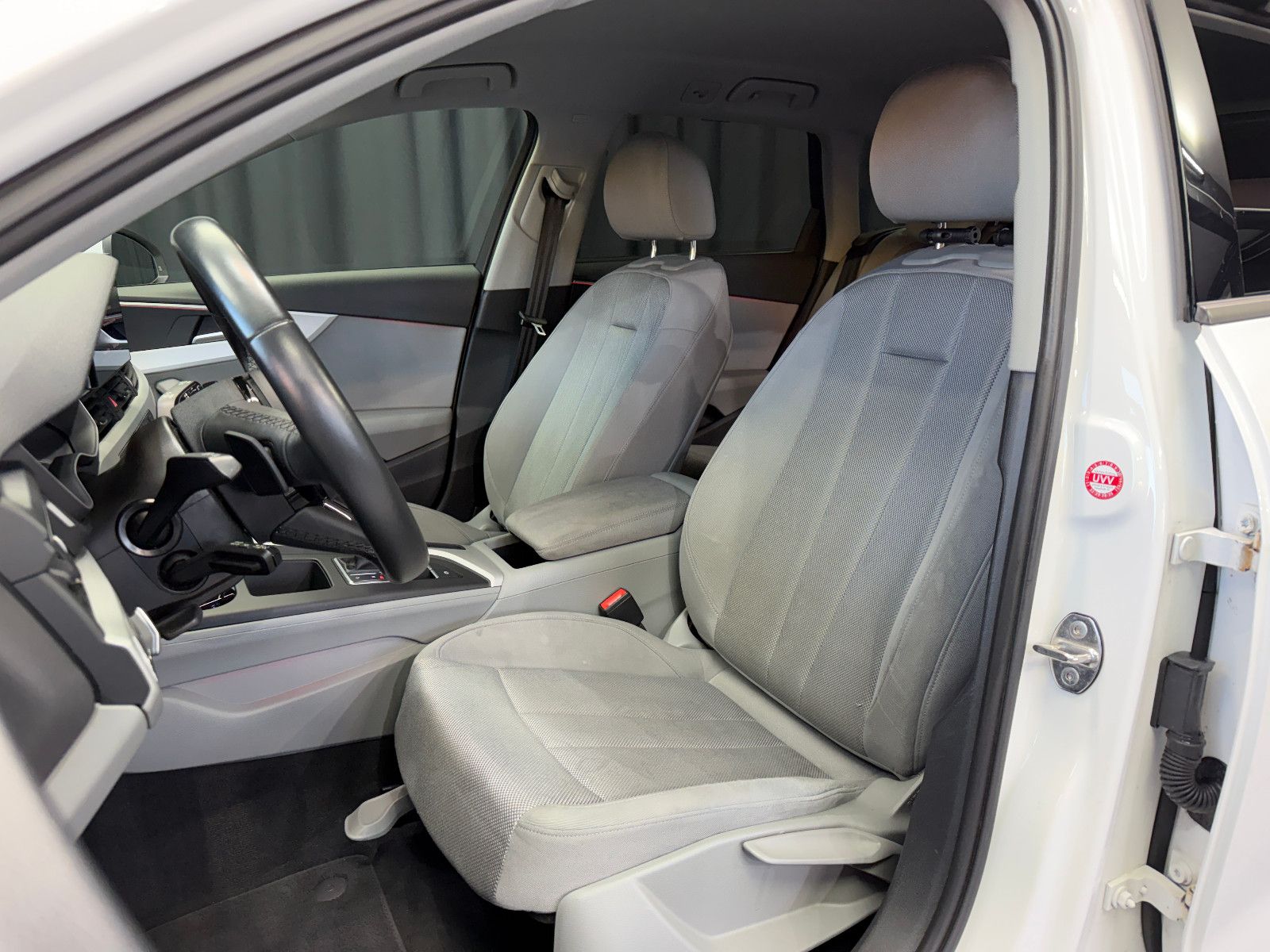Fahrzeugabbildung Audi A4 Avant 35 TDI advanced|MATRIX|LCI|RF-KAMERA