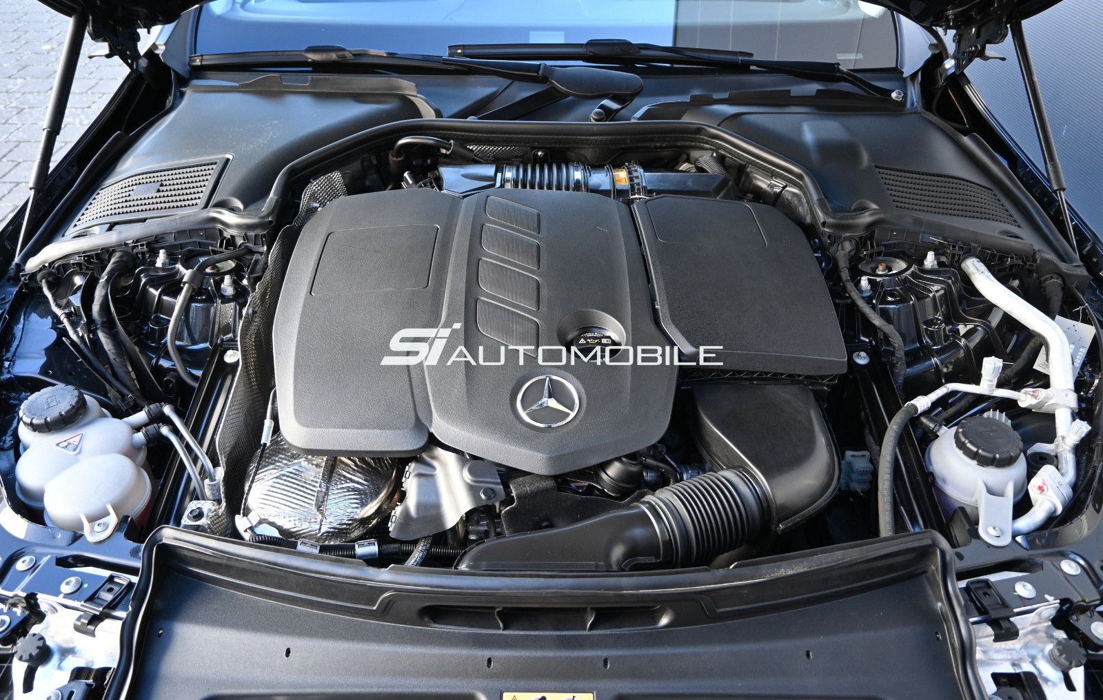 Fahrzeugabbildung Mercedes-Benz C 220 d Avantg. °ACC°NIGHT°PANO°STANDHEIZ°SOUND°