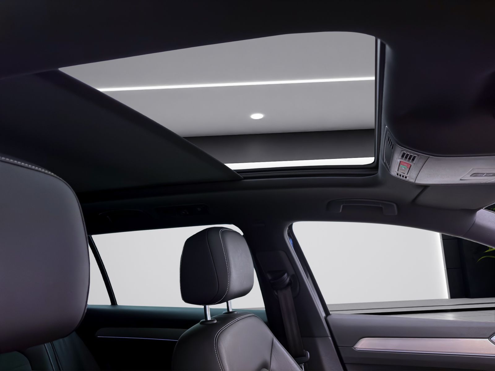 Volkswagen Passat Variant - Bild 18