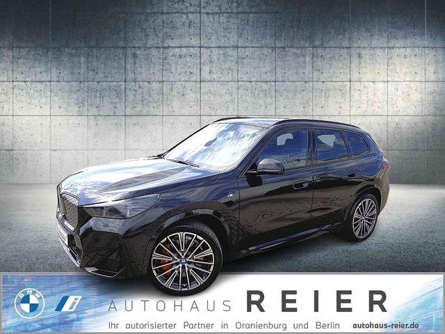 BMW iX1 xDrive30 20″,MSportPro,Pano,HUD,HaKa,ACC,AHK