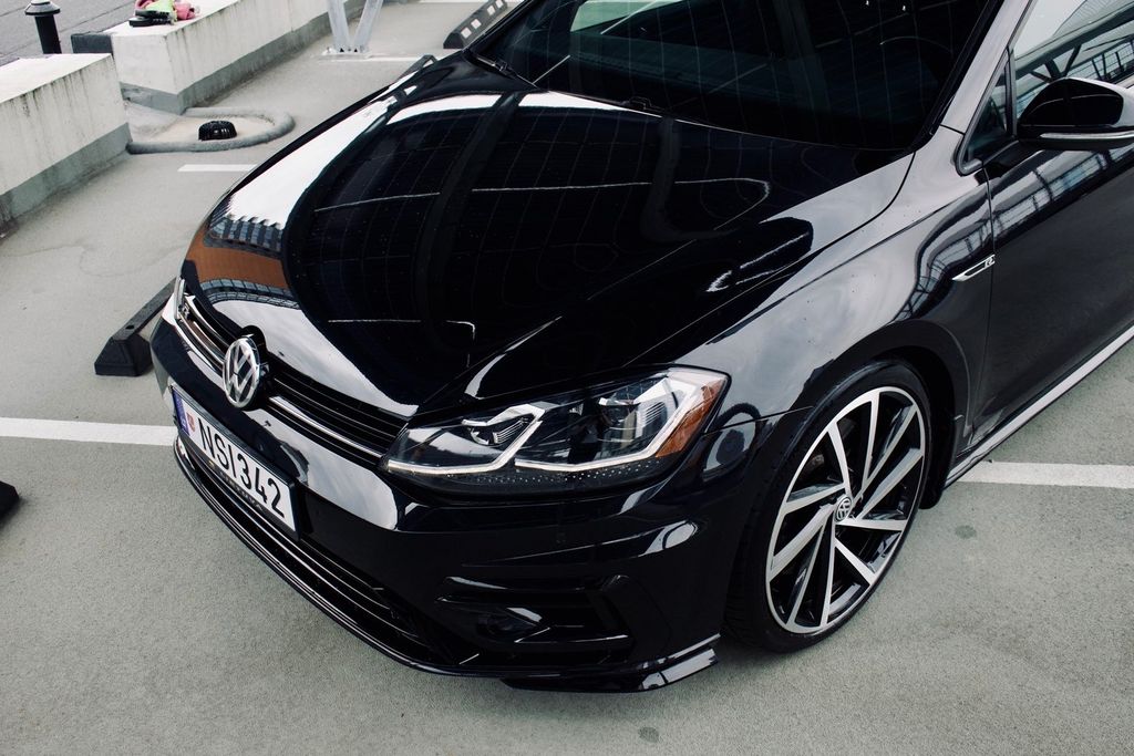 Image of Volkswagen Golf