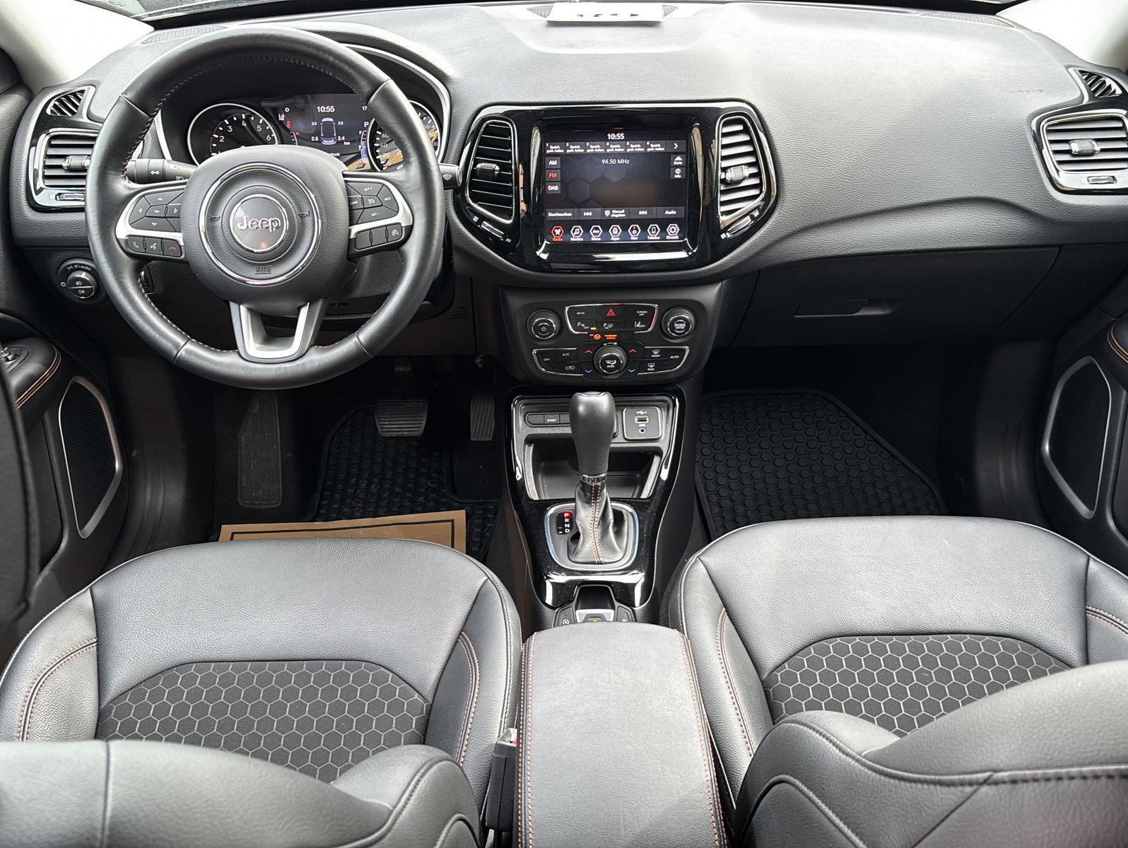 Fahrzeugabbildung Jeep Compass Limited FWD
