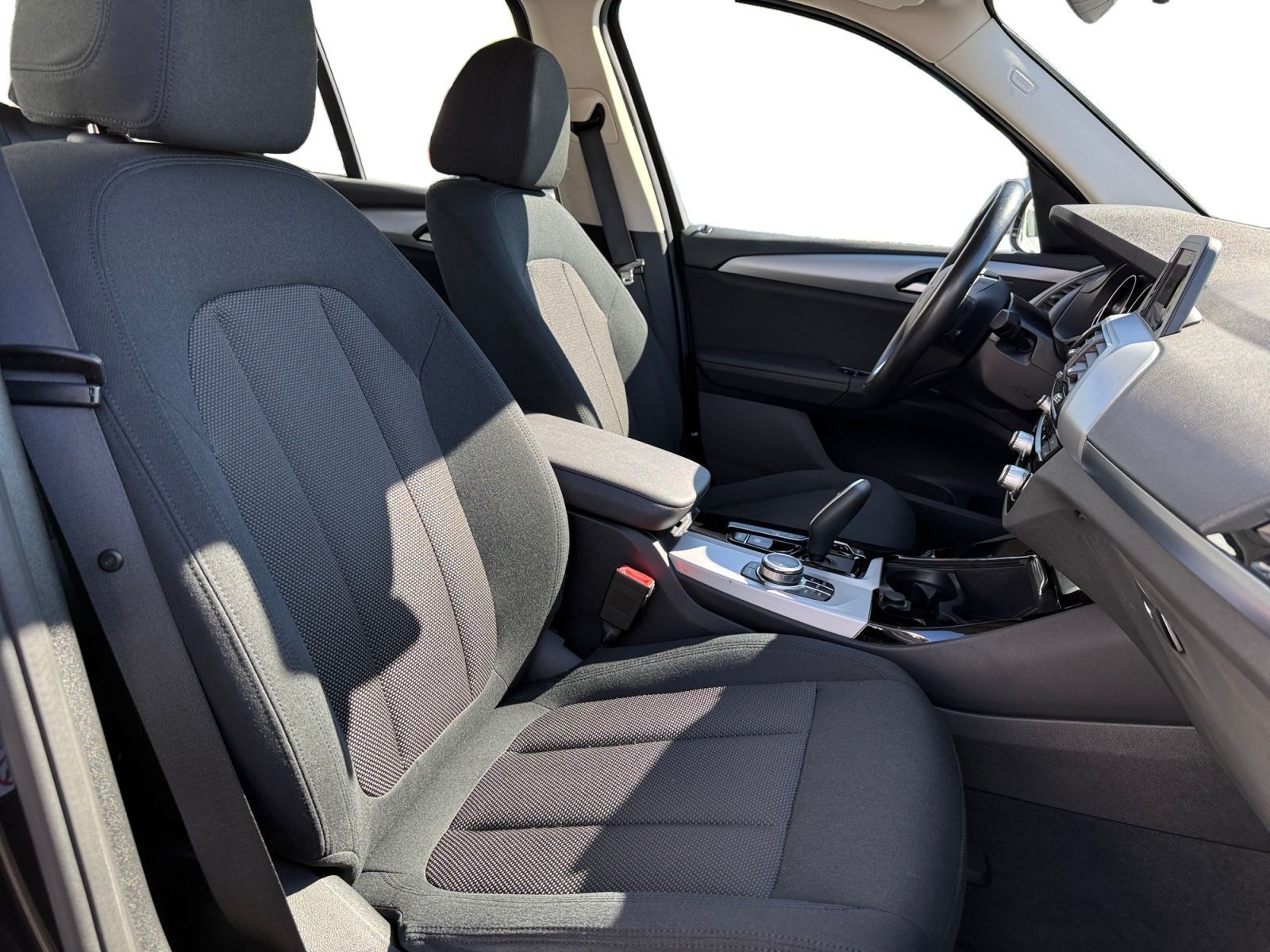 Fahrzeugabbildung BMW X3 xDrive20i Aut. 1.HAND PANO