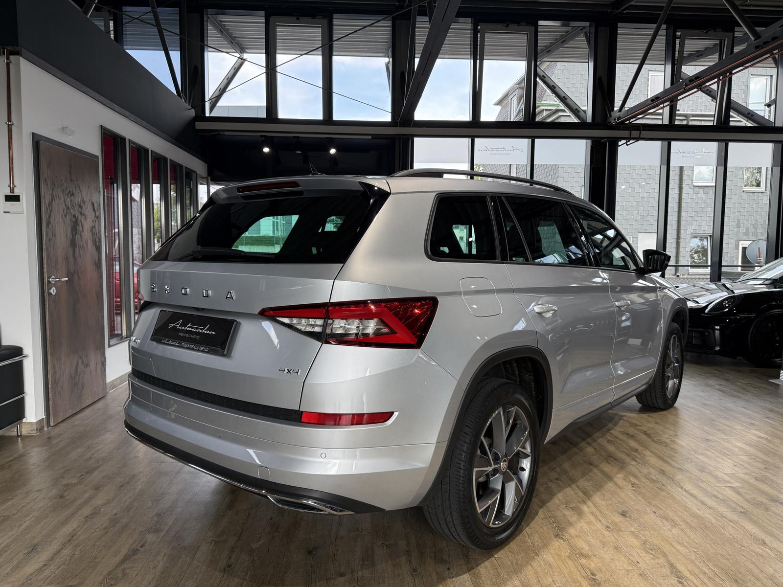 Skoda Kodiaq Sportline 4x4*7-SITZER*LED*KAMERA*AHK*