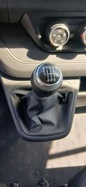 Renault Trafic - 12