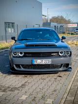 Dodge Challenger V8 Top Zustand! - graue Dodge Challenger