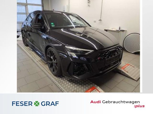 Audi RS3 Sportback Pano,HUD,B&O,280km/h,Kamera