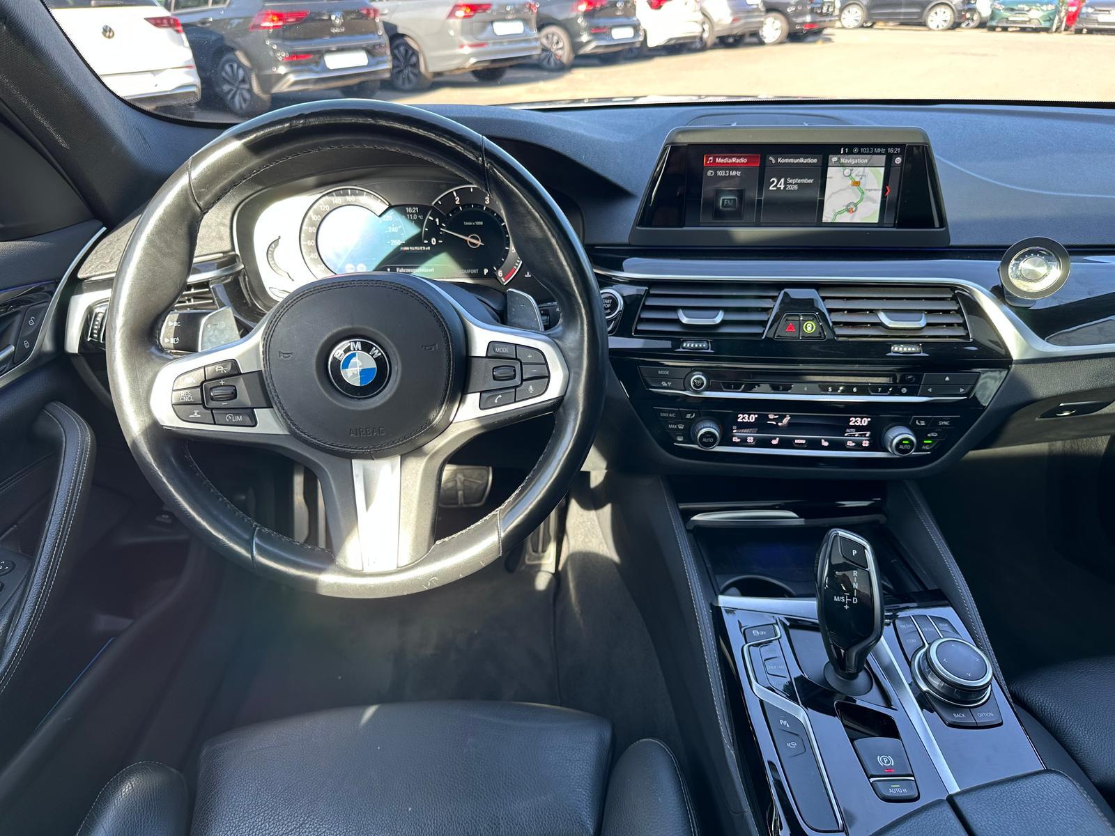 BMW M550 3.0 TURBODIESEL*TWA*360°CAM*SHZ*PANO*ALU | 400 ch | 4X4 | BVA