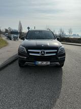 Mercedes-Benz GL 350 BlueTEC 4MATIC - - schwarze Mercedes-Benz GL 350