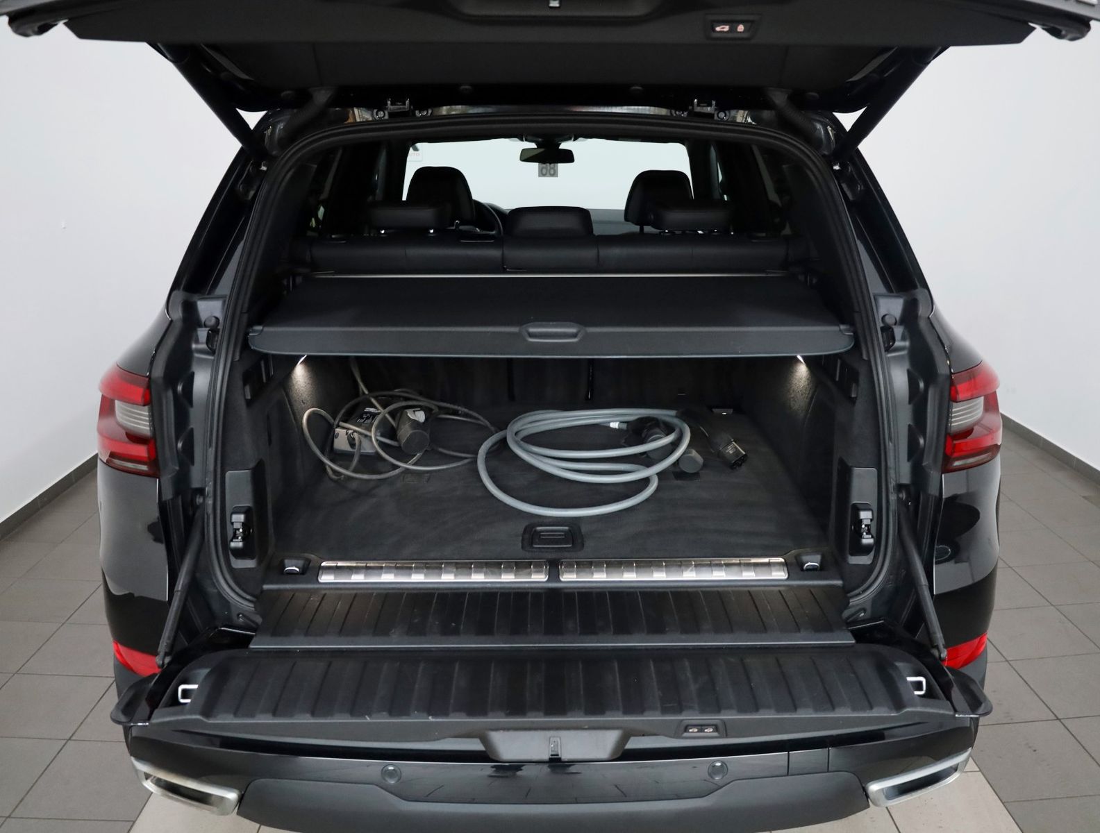 Fahrzeugabbildung BMW X5 xDrive 45e ,Leder,Navi,LED,SH,Carplay,Kamera