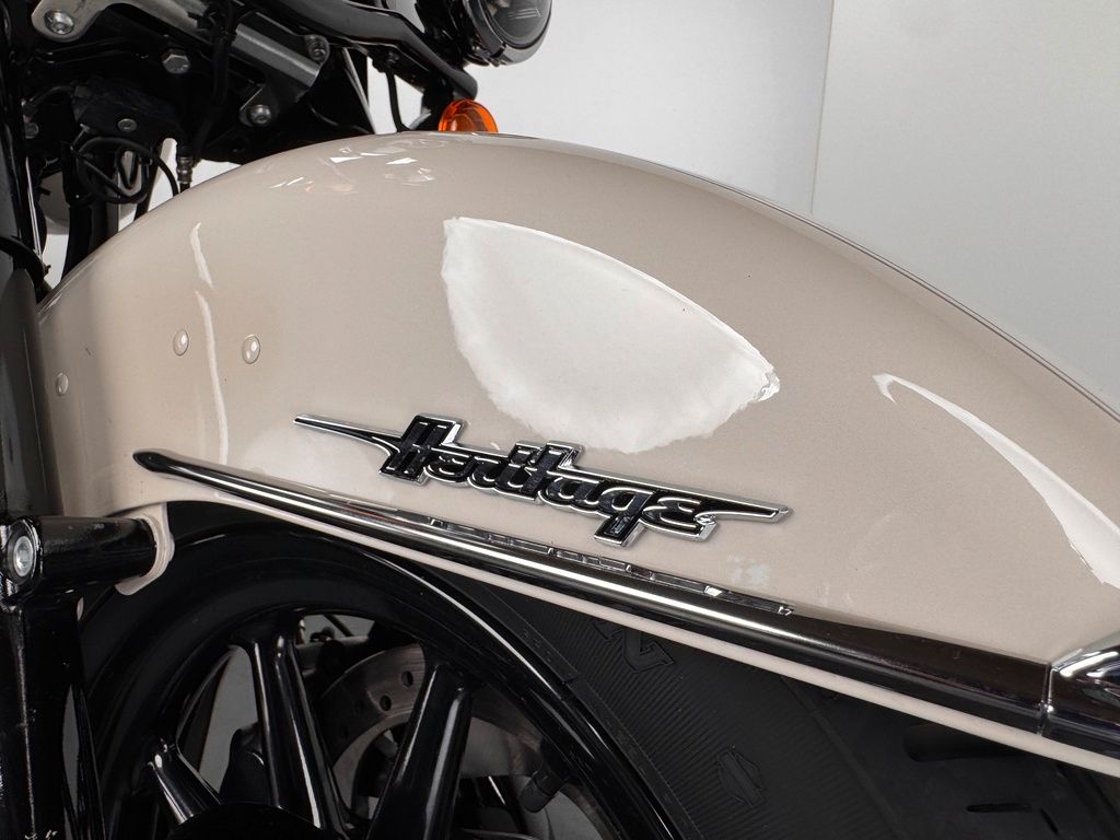 Fahrzeugabbildung Harley-Davidson SOFTAIL HERITAGE CLASSIC *JEKILL&HYDE *NEUWERTIG