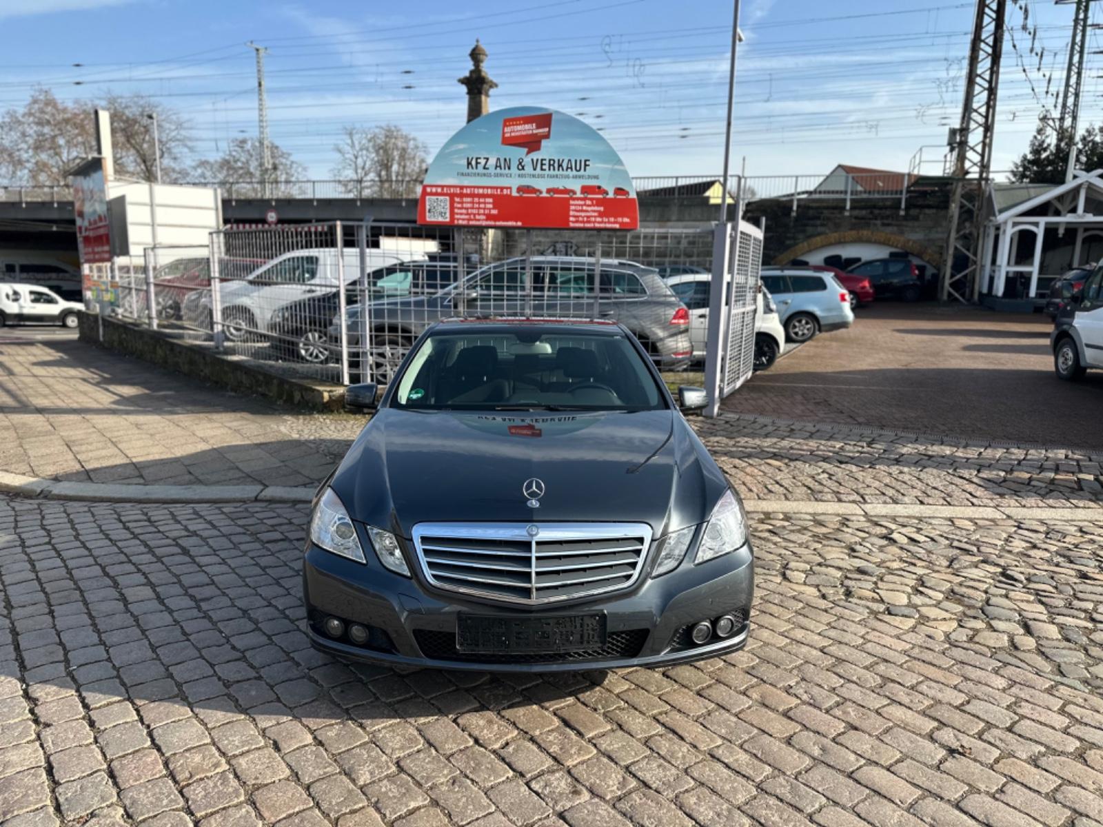 Mercedes-Benz E 200 CGI AVANTGARDE AUTOMATIK/NAVI/SITZHZ/XENON