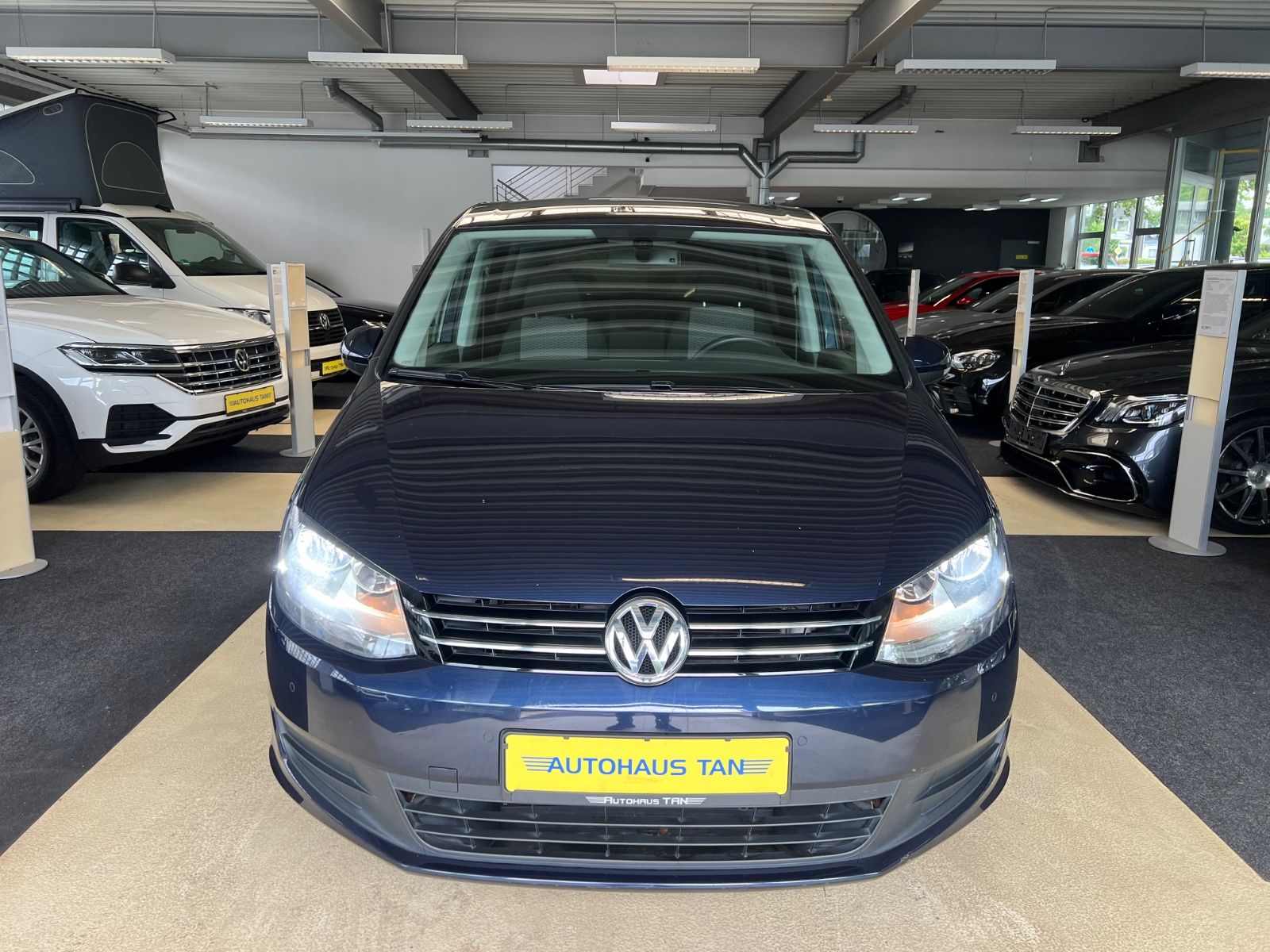 Fahrzeugabbildung Volkswagen Sharan 2.0 TDI BMT*CARPLAY*RÜCKFAHRKAMERA*7.SITZ