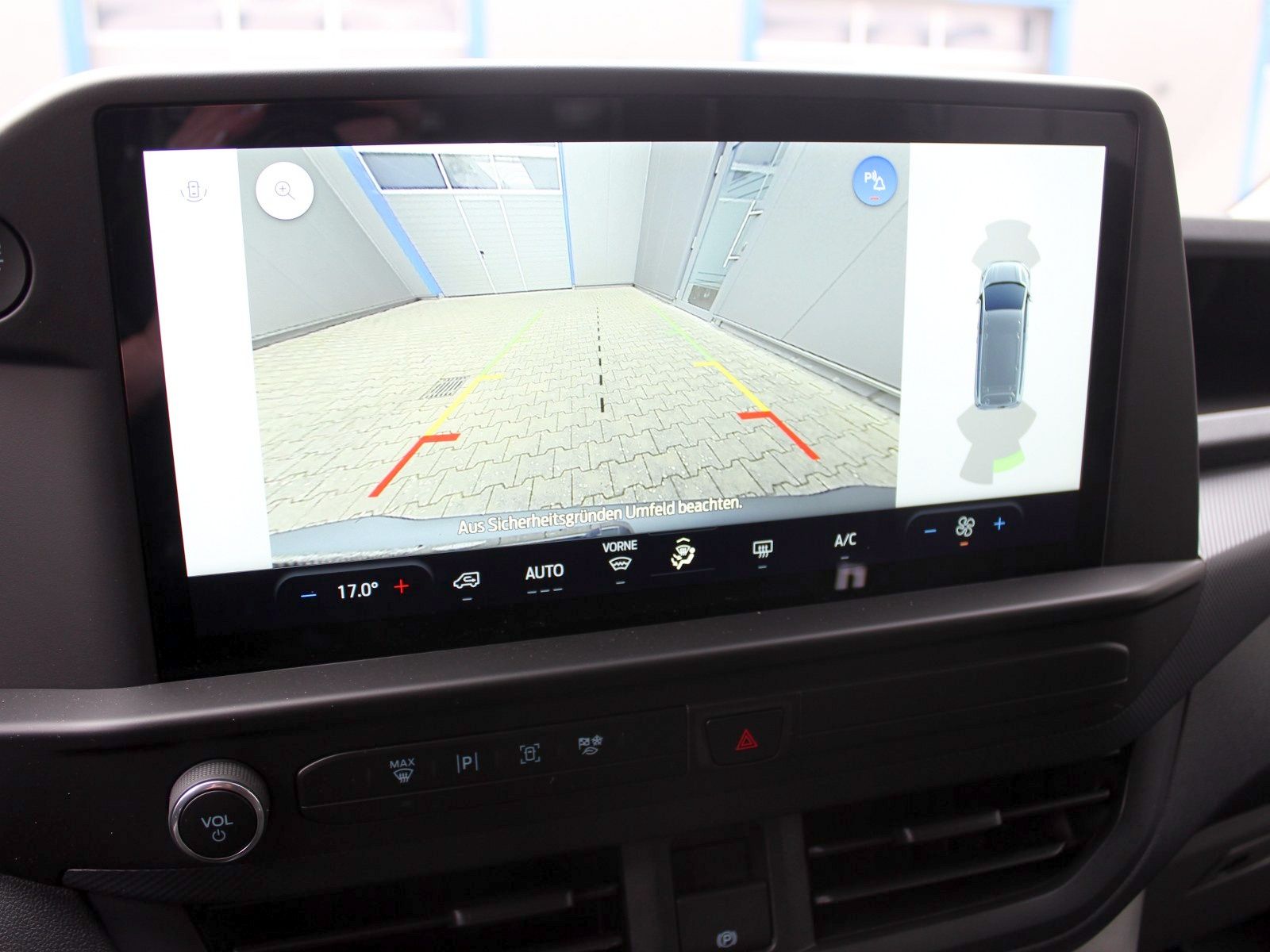 Fahrzeugabbildung Ford Transit Custom 320 L2 Trend Doppelkabine FWD