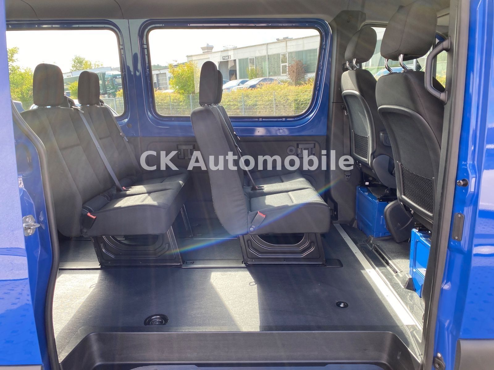Fahrzeugabbildung Mercedes-Benz Sprinter III Tourer 214 RWD L2 /9 Sitze/Klima