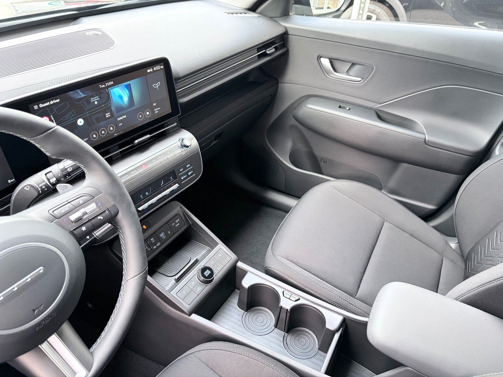 Fahrzeugabbildung Hyundai Kona Elektro 64 Trend 360,Kamera,LED,Navi,SHZ