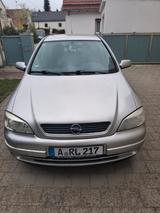 Opel Astra 1.6 Automatik - - Opel Astra aus 1999: 1.6
