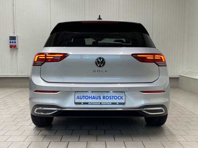 Golf VIII Active 1.5 TSI NAVI SHZ LED LANE