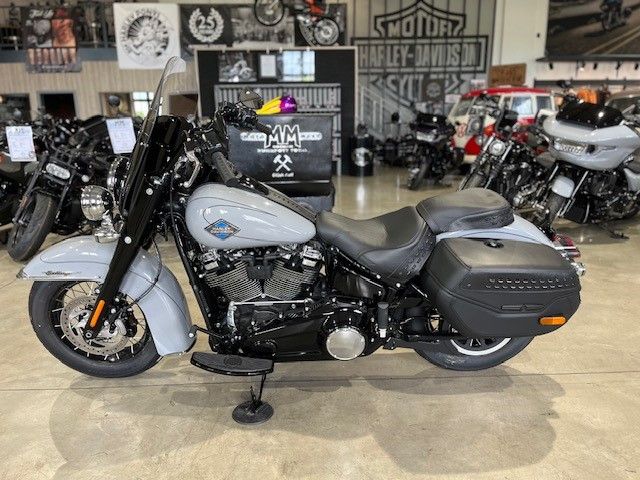 Fahrzeugabbildung Harley-Davidson HERITAGE CLASSIC FLHC 117 MY25