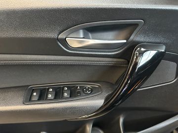 BMW 220 d *Sport Line*BiXenon*NAVI*1.Hand*