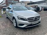 Mercedes-Benz A 220 CDI*LED-Bi-Xenon*Panorama*Navi*Tüv NEU - Mercedes-Benz A 220 in Düsseldorf