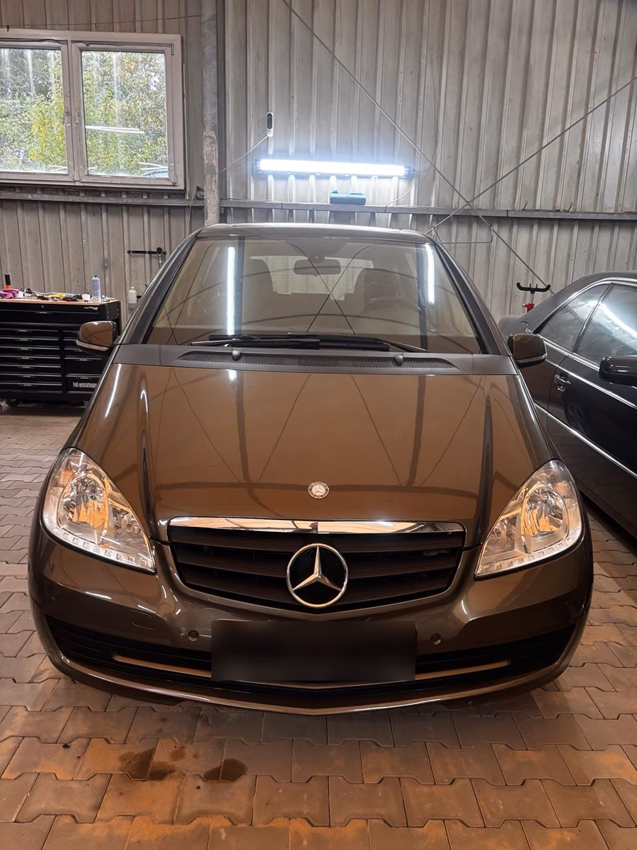 Mercedes-Benz A 180