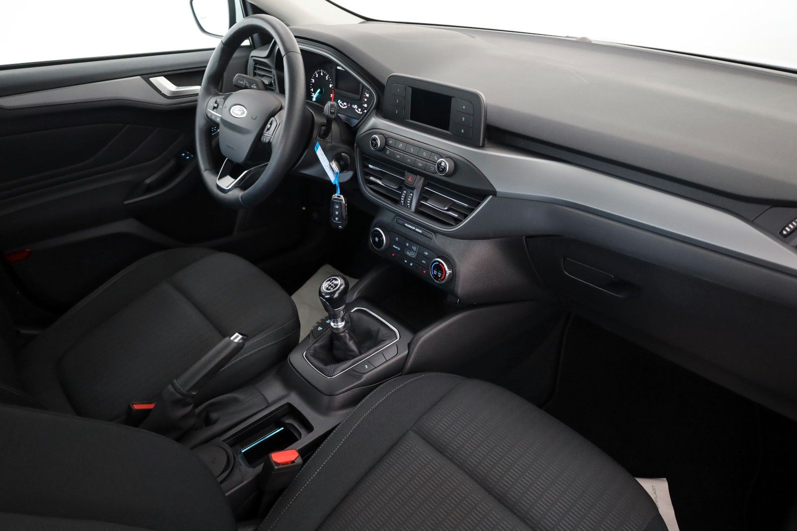 Fahrzeugabbildung Ford Focus Lim. Trend SH,PDC,8 fach bereift
