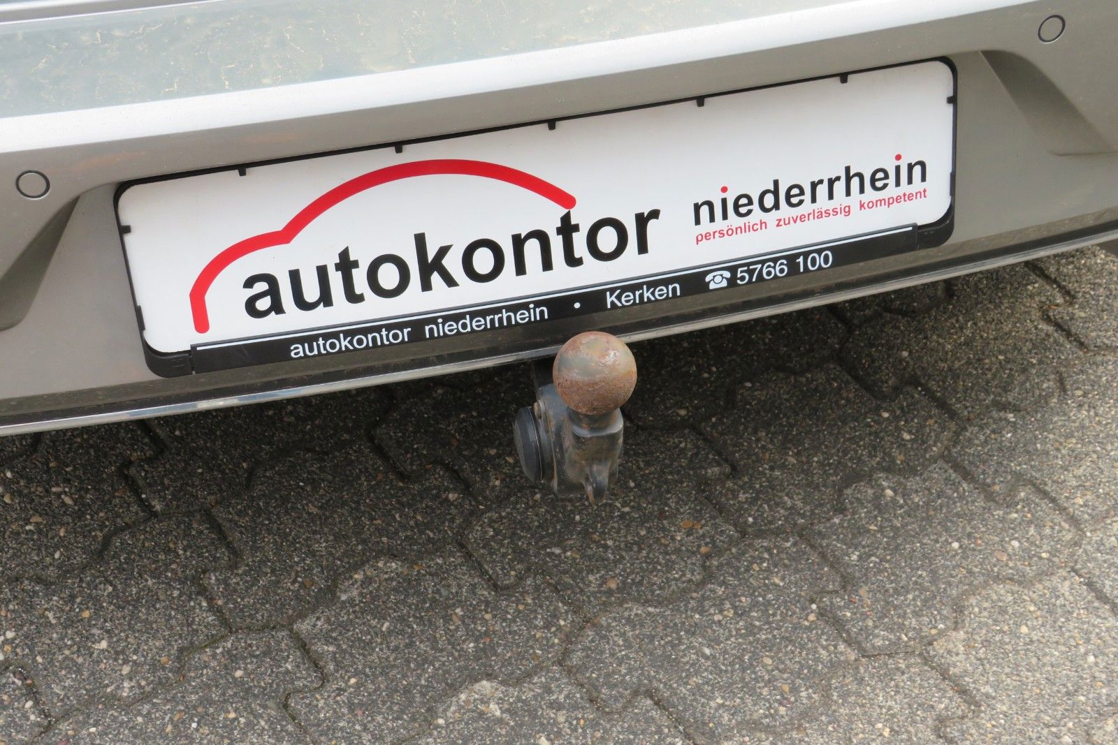 Fahrzeugabbildung Volkswagen Golf TDI IQ.DRIVE ACC NAVI AHK LED SPORTPAKET