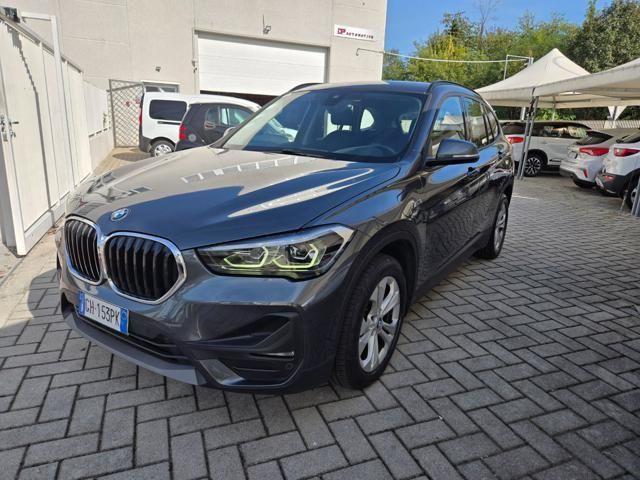 BMW X1 xDrive25e Business Advantage imagem 2