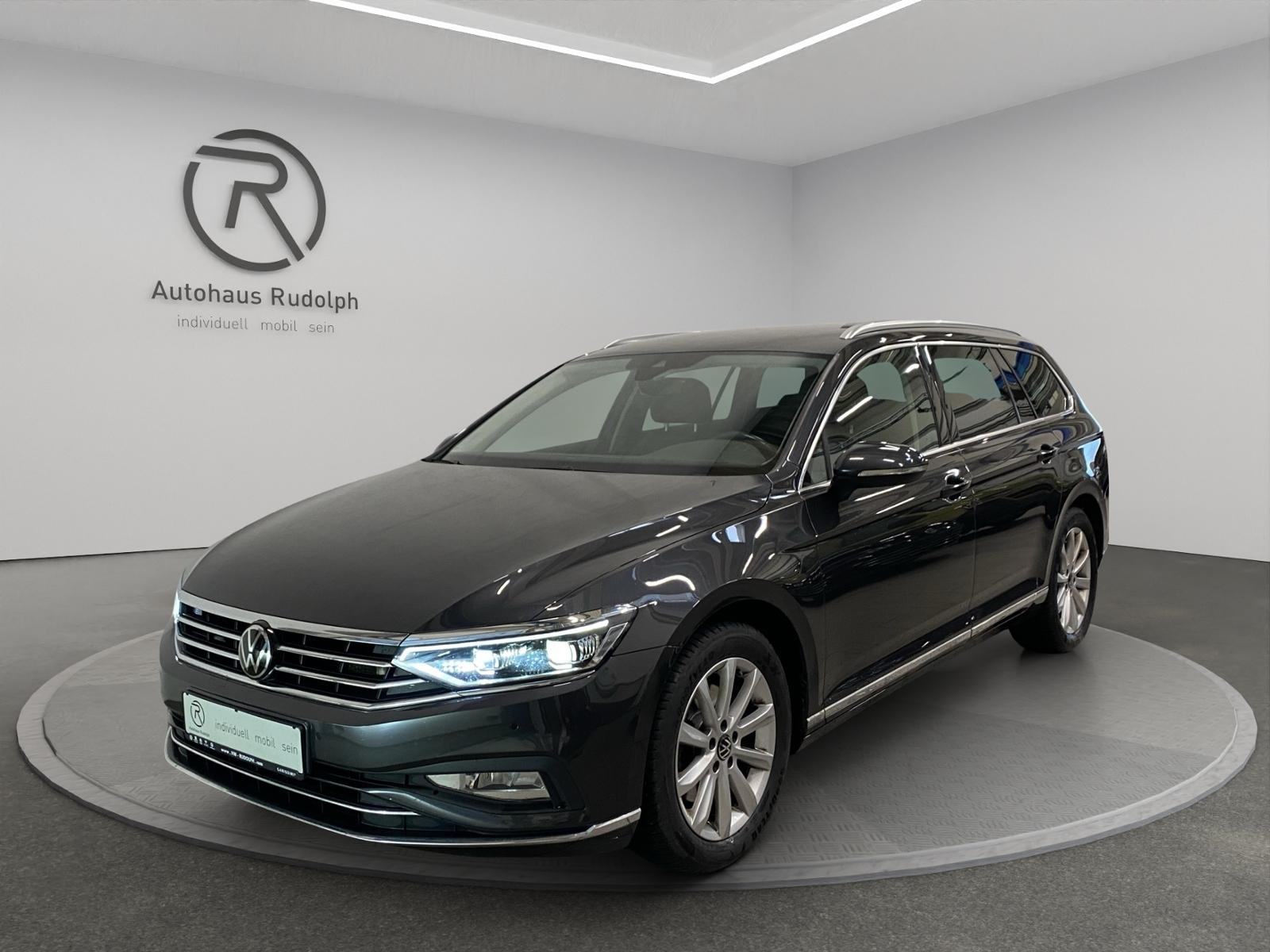 Volkswagen Passat Variant 2.0 TDI DSG Elegance / Navi AHK