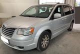 Chrysler Grand Voyager Autom. 7 Sitze TÜV NEU Xenon Leder - Chrysler Gebrauchtwagen von 2012