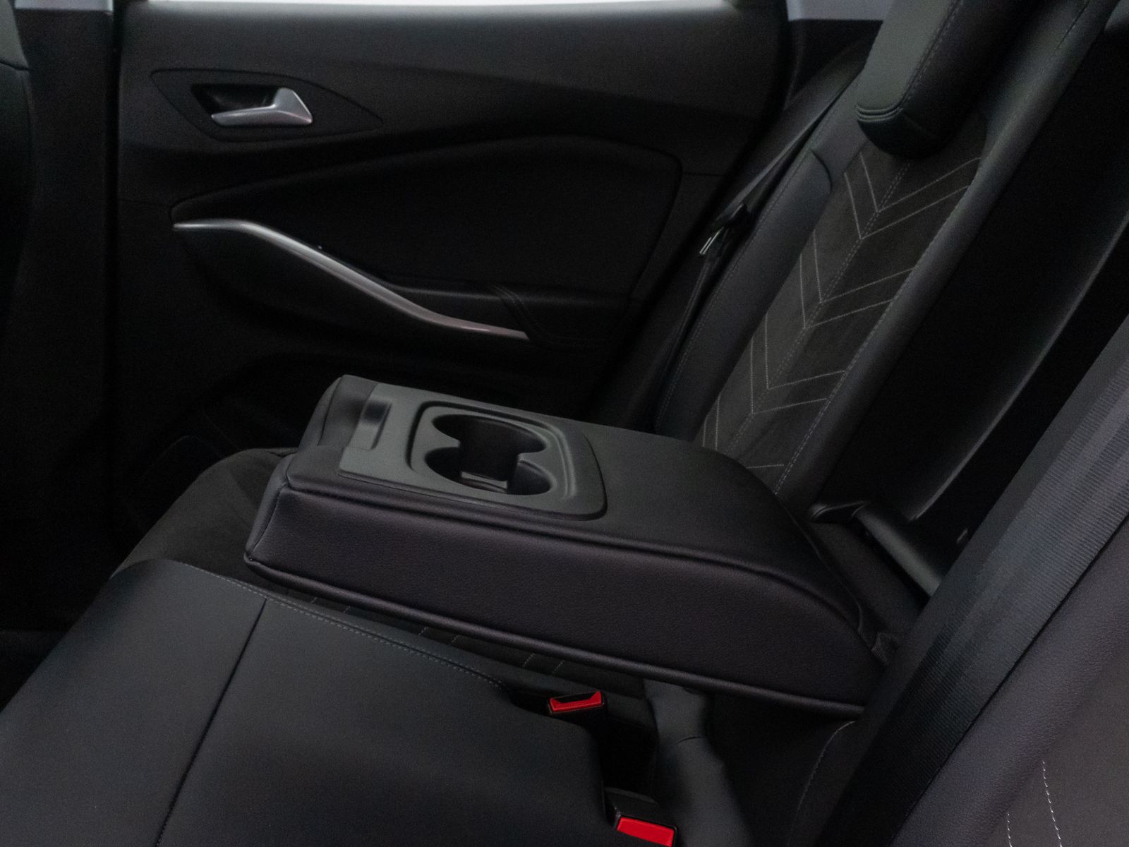 Fahrzeugabbildung Opel Grandland GS ACC 360° DAB Komfort DigitDisp 19"