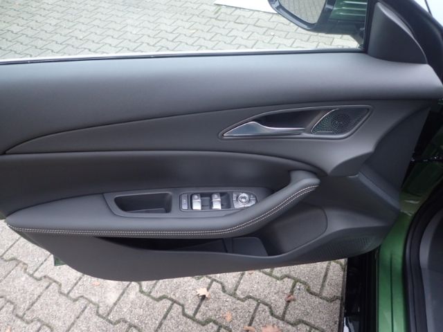 Fahrzeugabbildung DFSK Forthing 7 REEV 1.5 L Range Extender Panorama Le