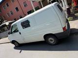 Volkswagen T4 TÜV bis 01/26 - Volkswagen T4 in Frankfurt (Main)