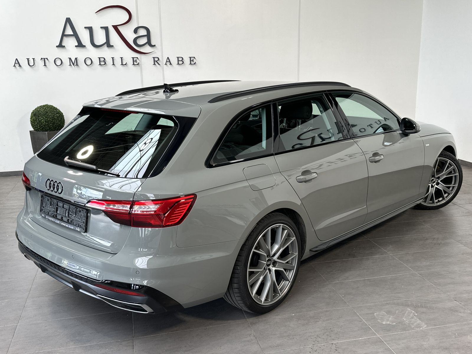 Fahrzeugabbildung Audi A4 Avant Avant 40 TDI S-Line Black LED+AHK+19ZO